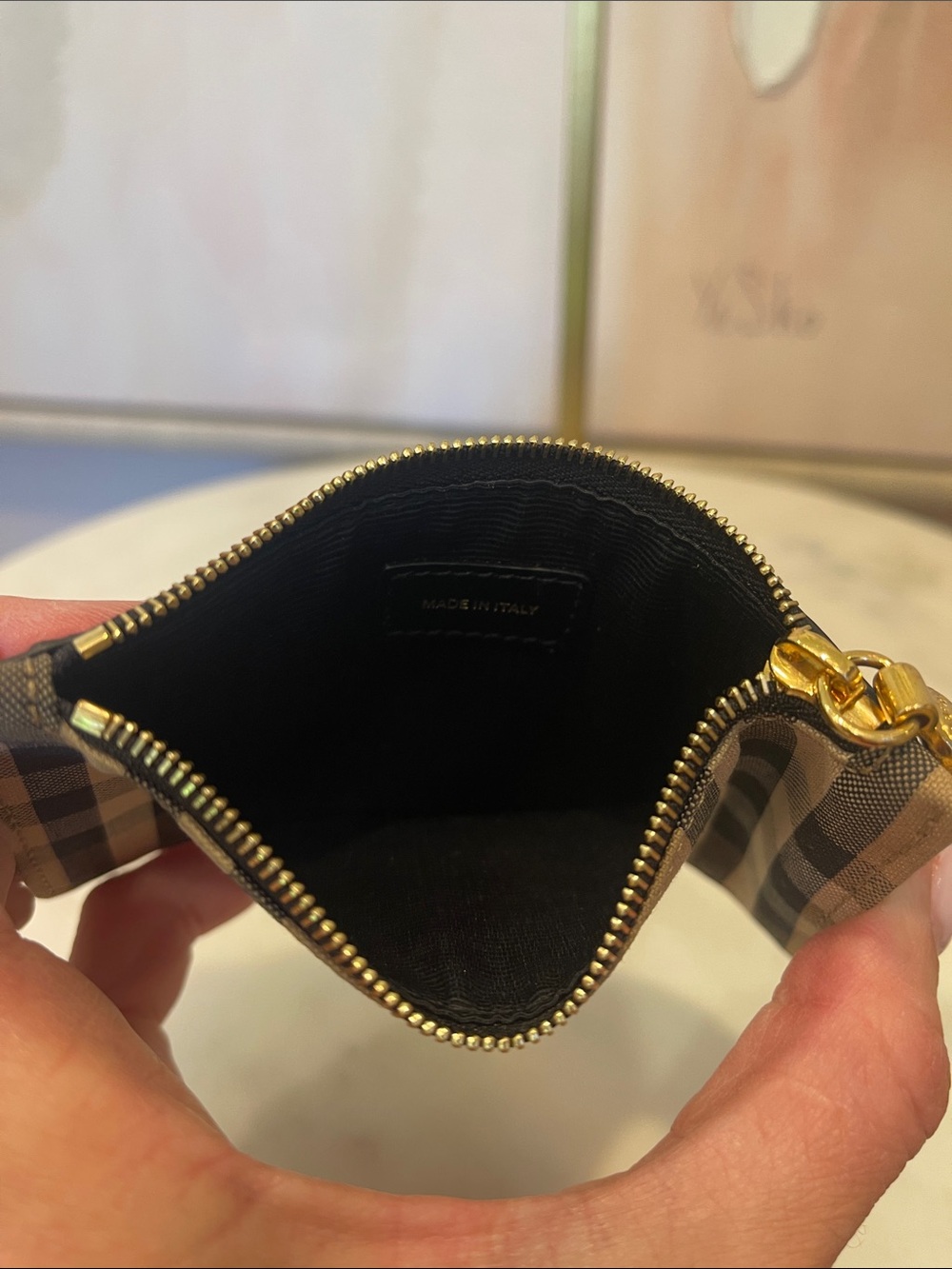 Burberry Vintage Plaid & Leather Zip Card Holder with Gold Hardware - Picture 5 of 5